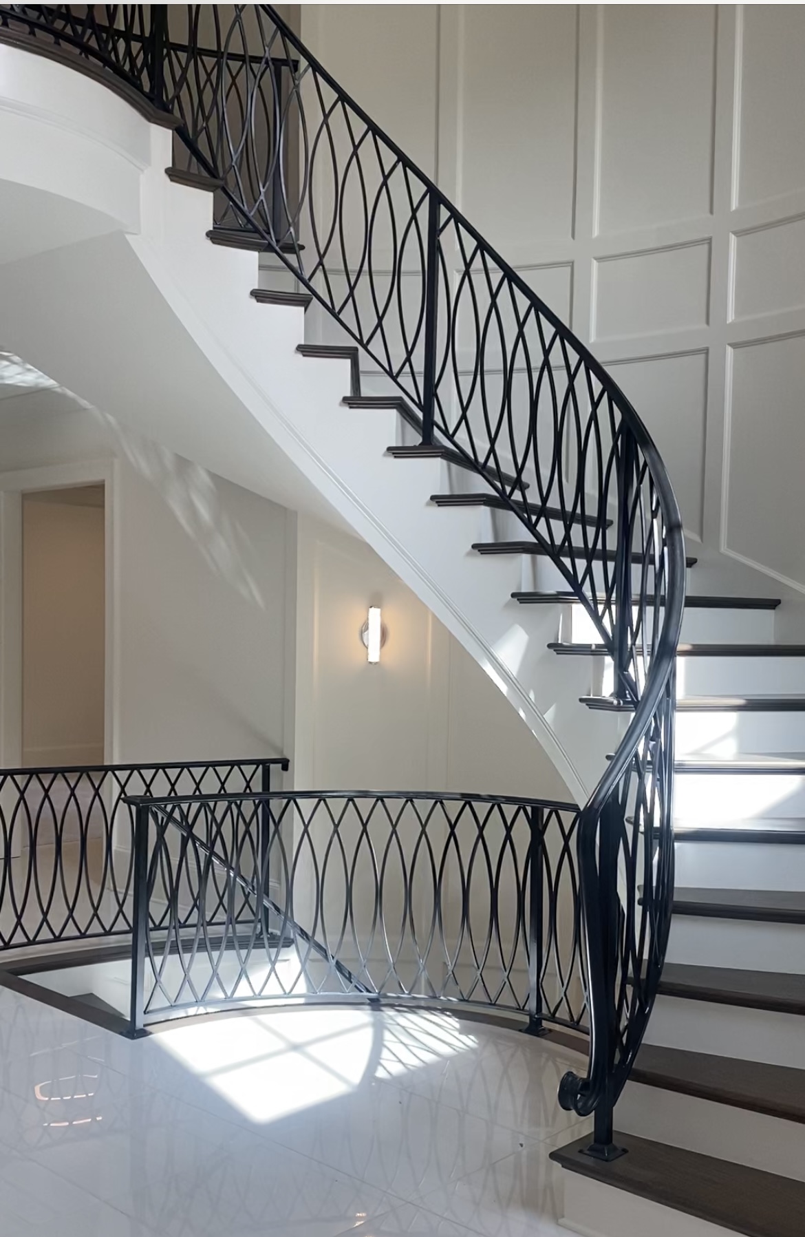 Classic 3 step railing installed in front of an Atlanta home